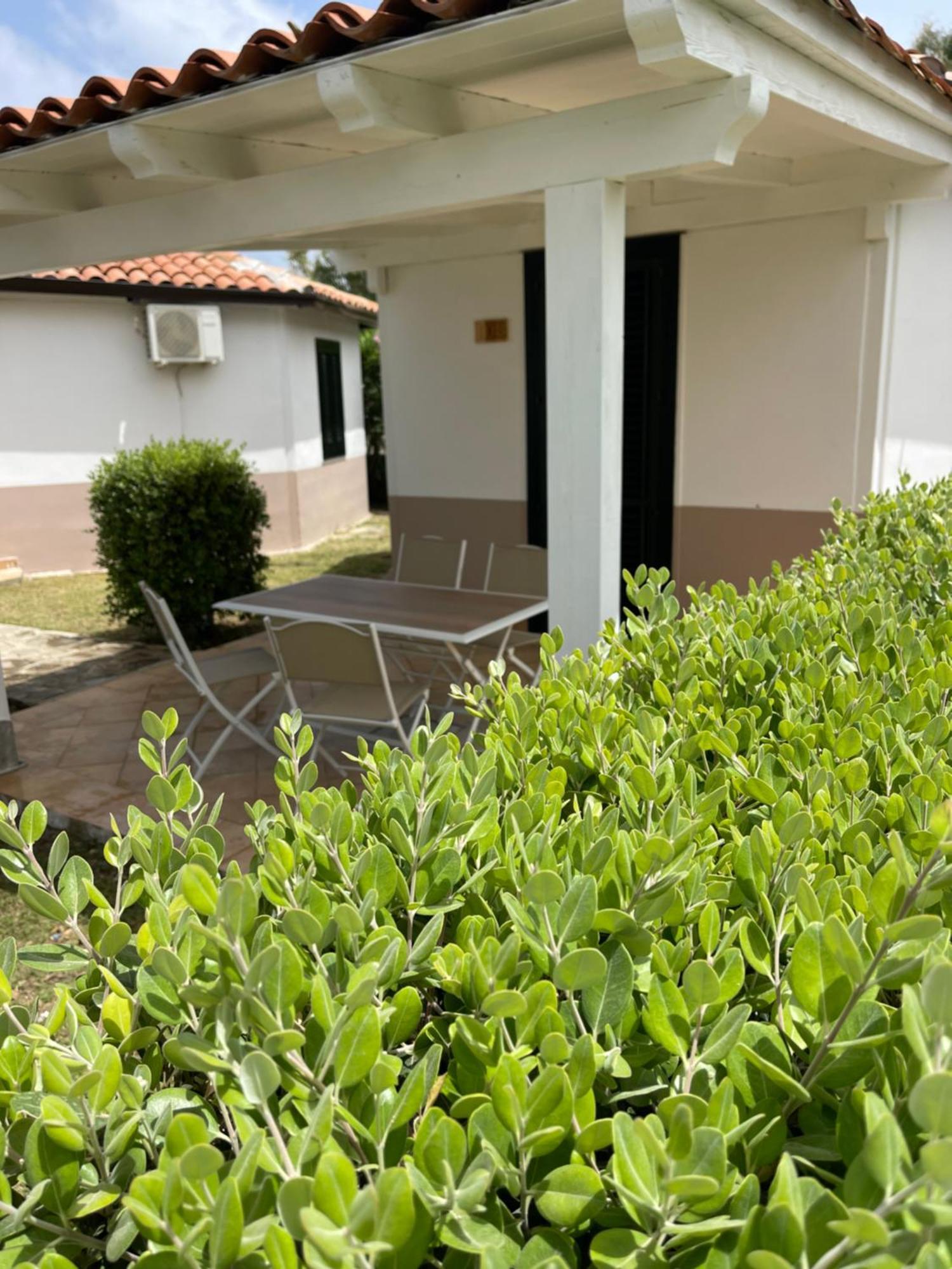 Aparthotel Soleada Club Campofelice Di Roccella Zewnętrze zdjęcie